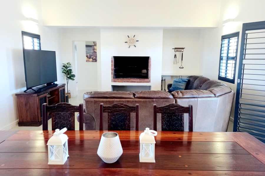 4 Bedroom Property for Sale in Jacobsbaai Western Cape